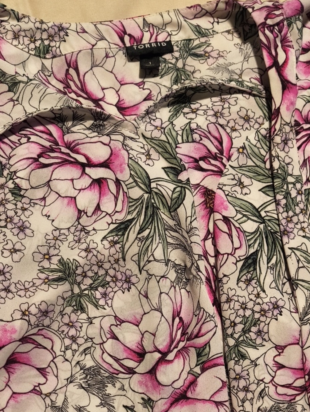 torrid White Floral Lace-Trim Sleep Top with Pink Blooms